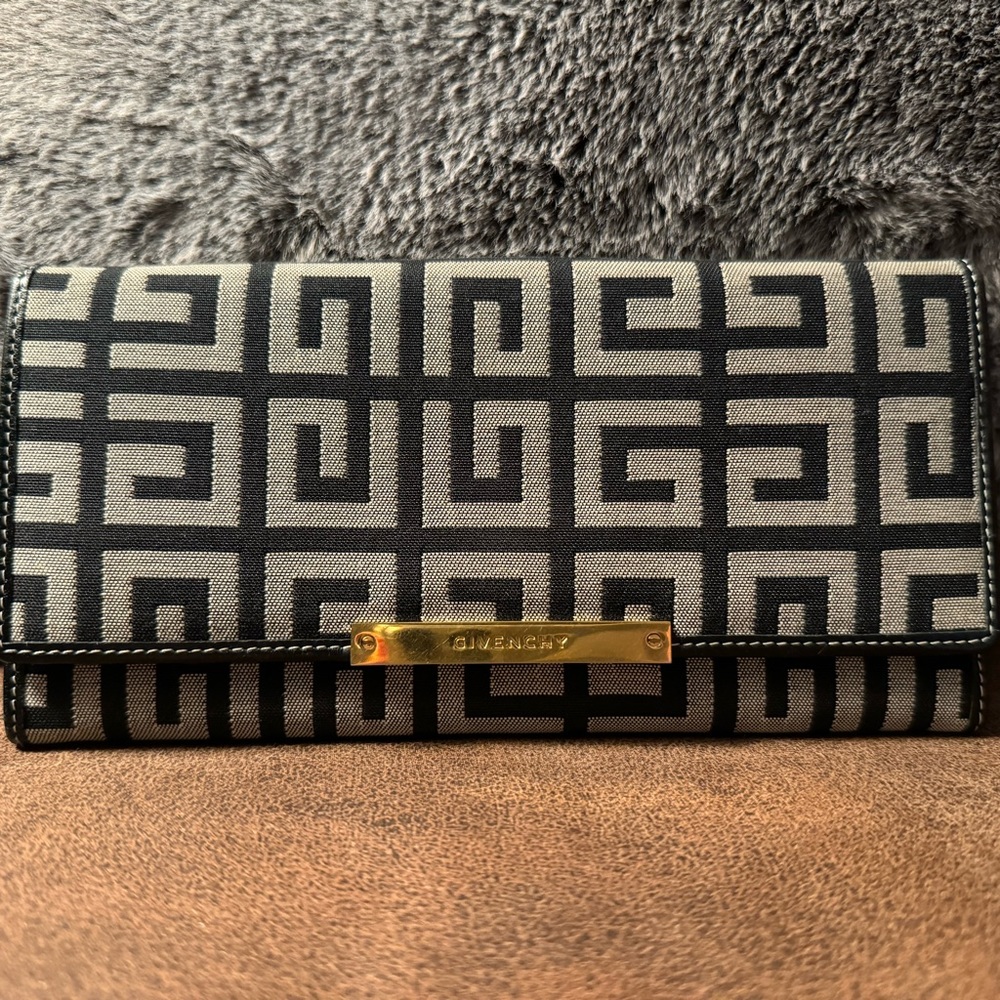 Givenchy Monogram Canvas clutch/long wallet